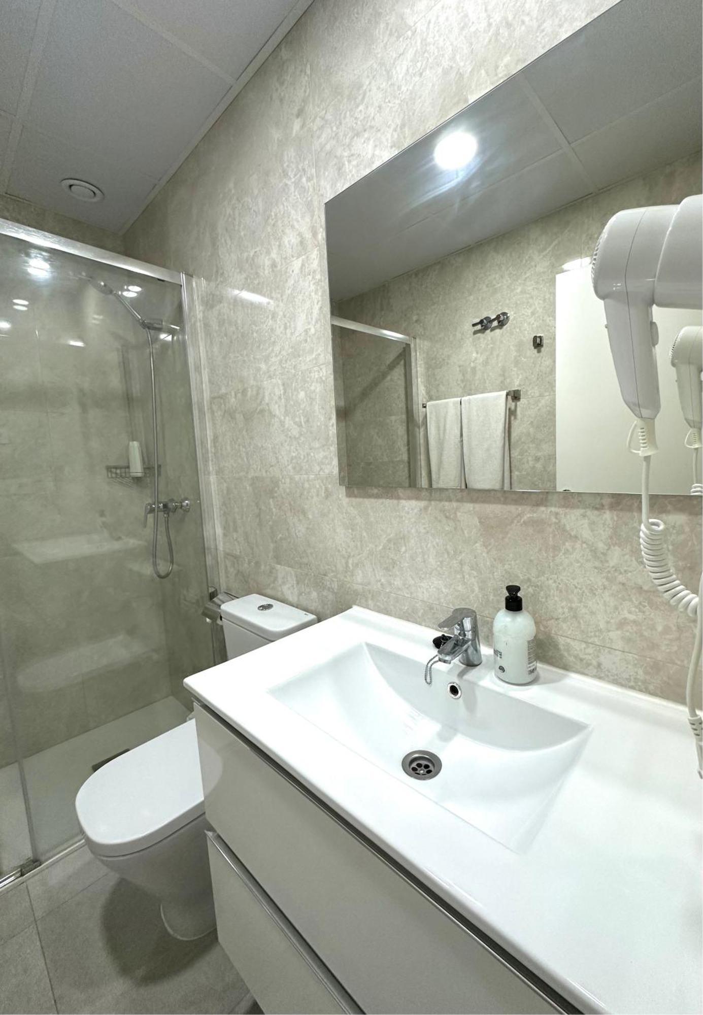 Apartamentos Turisticos Victoria Almuñécar Buitenkant foto