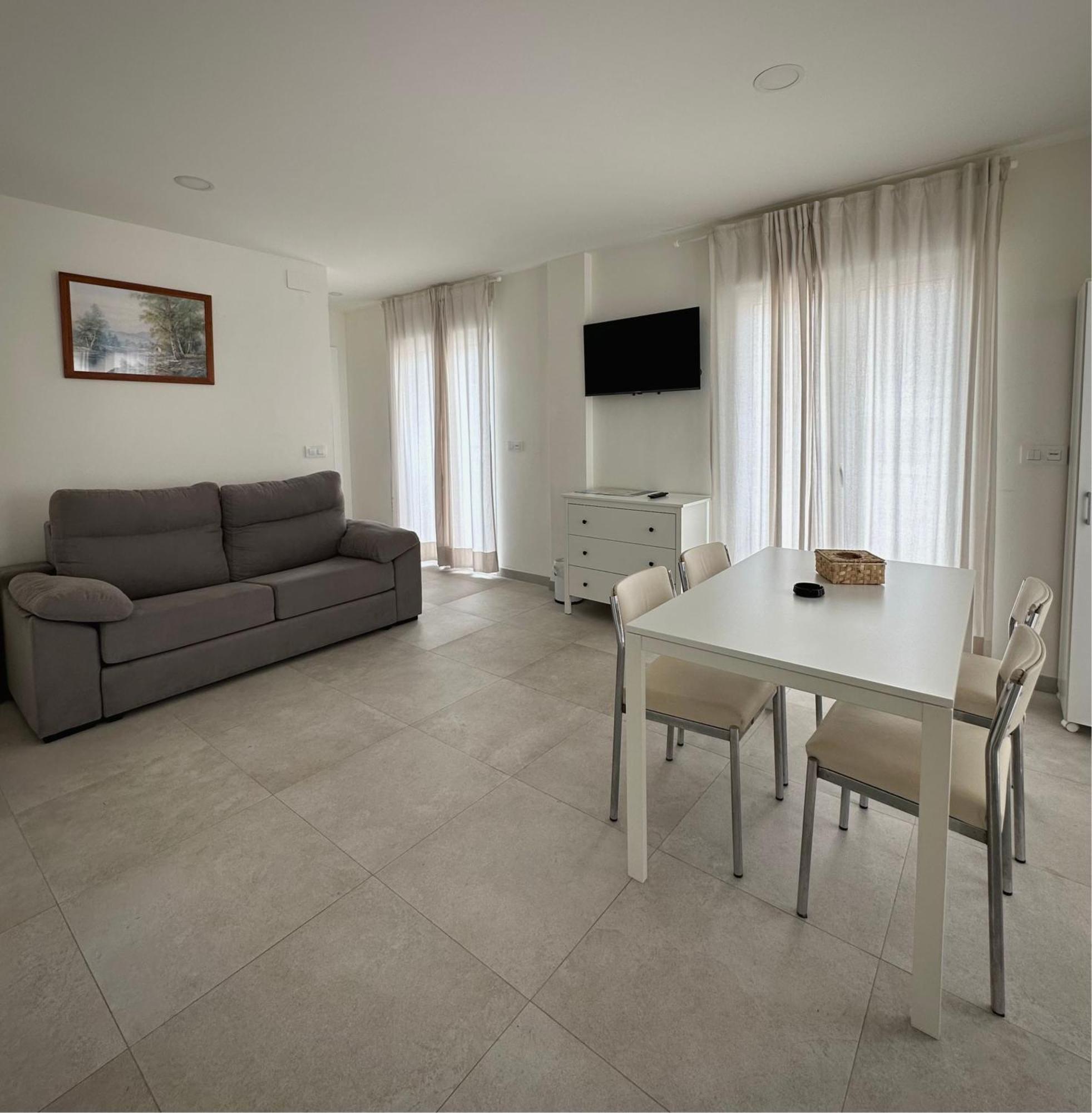 Apartamentos Turisticos Victoria Almuñécar Buitenkant foto