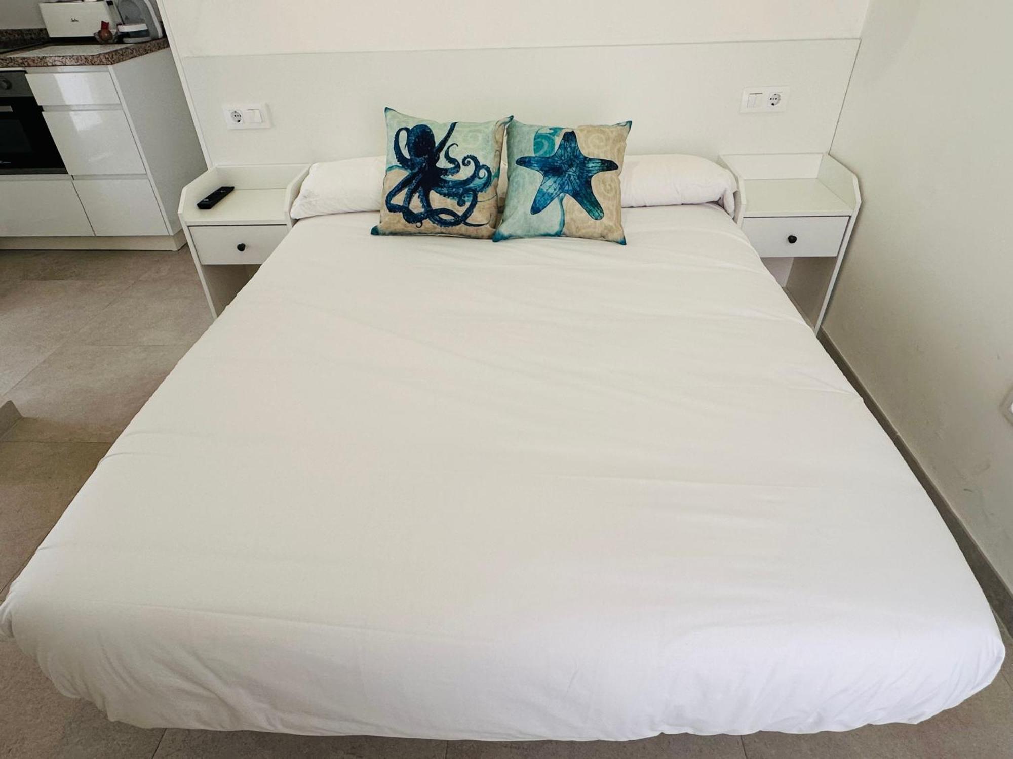 Apartamentos Turisticos Victoria Almuñécar Buitenkant foto